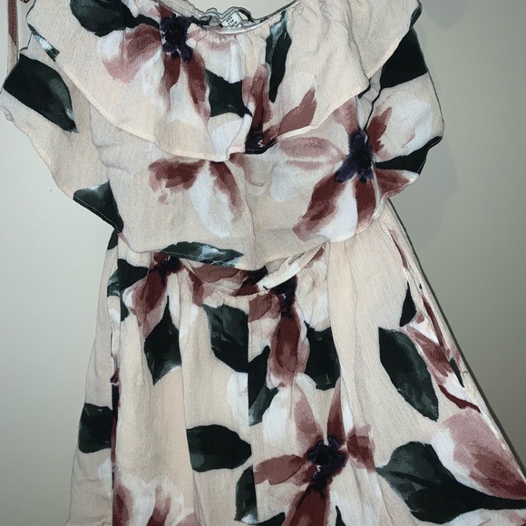 AMERICAN EAGLE Ruffle-sleeve Romper - Picture 6 of 7